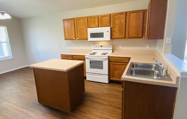 3/2 Home Available in Brushy Creek!