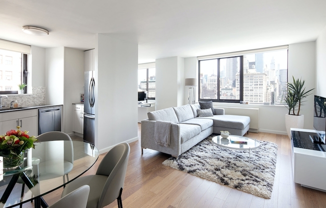 1 bed, 1.5 baths, $10,300, Unit 23E