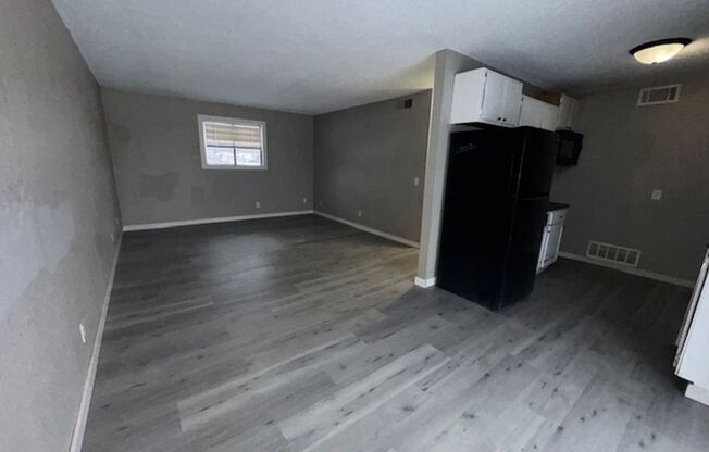 2 beds, 1 bath, $900, Unit 1509