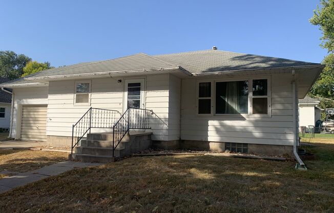 RENT REDUCED! New Flooring & Paint! 3 Bedroom, 1 bath Home located near Norfolk Senior High!