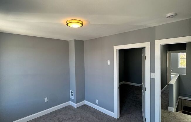 Charming Rowhome with Modern Touches in East Baltimore!