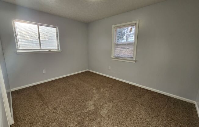 2 beds, 1 bath, 800 sqft, $899, Unit 402
