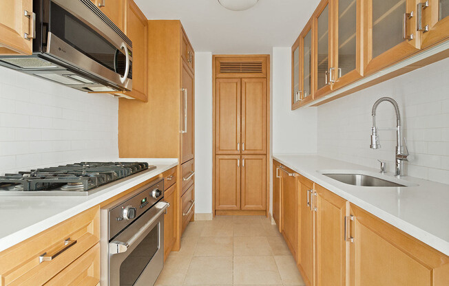 2 beds, 2 baths, 1,028 sqft, $8,750, Unit 5K