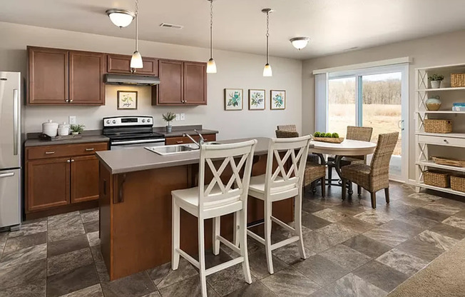 Newer Villa For Lease