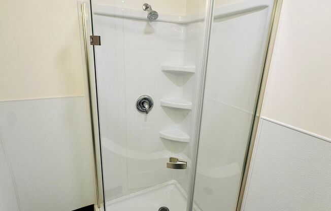 Studio, 1 bath, $1,350, Unit 35