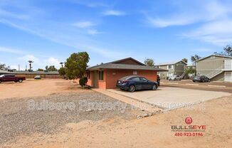2245 W GLENROSA AVE