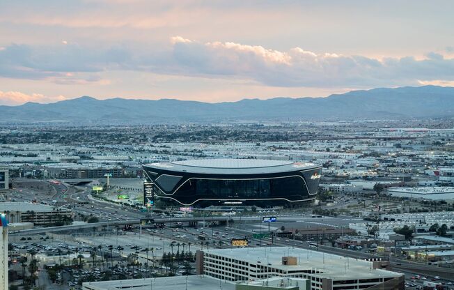 1 bed, 1.5 baths, $5,995, Unit #3902