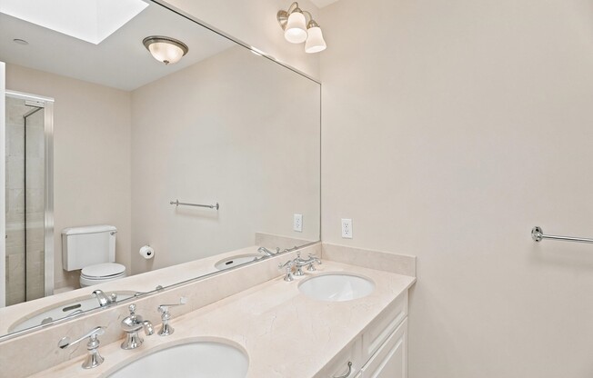2 beds, 2 baths, 1,004 sqft, $3,800, Unit EPH15