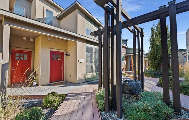 Verraso Village - Townhomes for Rent in Meridian