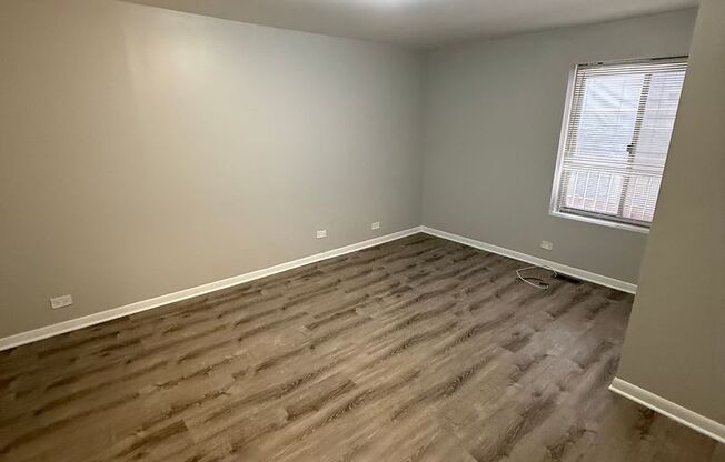 2 beds, 1.5 baths, $2,500, Unit 107