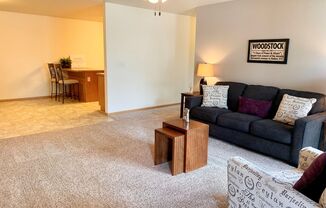 2 beds, 1 bath, 1,295 sqft, $1,425, Unit BS 950-03