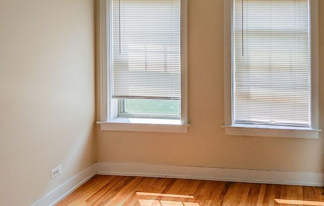 2 beds, 1 bath, 745 sqft, $2,295, Unit 1920-1
