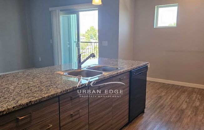 2 beds, 2 baths, 1,186 sqft, $1,575, Unit 201