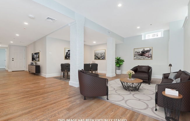 34 UPHAM AVE