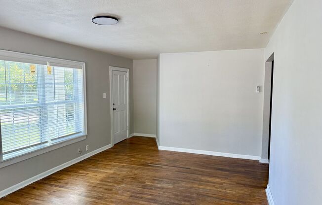 2 beds, 1 bath, $800