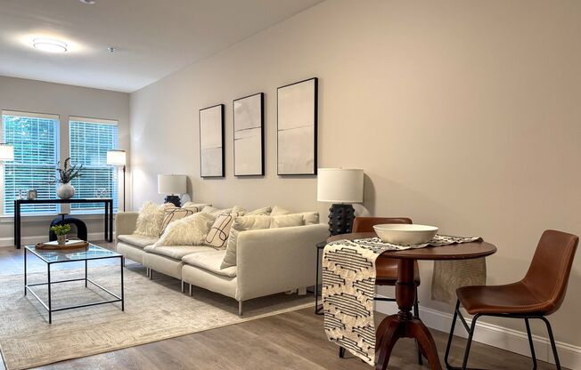 2 beds, 1 bath, 825 sqft, $2,550, Unit 312