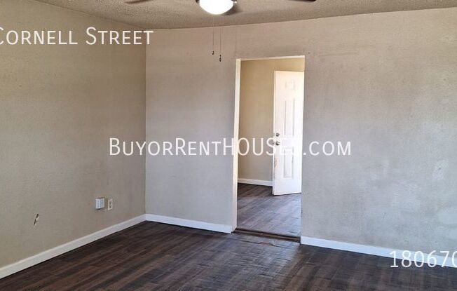 2 beds, 1 bath, 672 sqft, $850