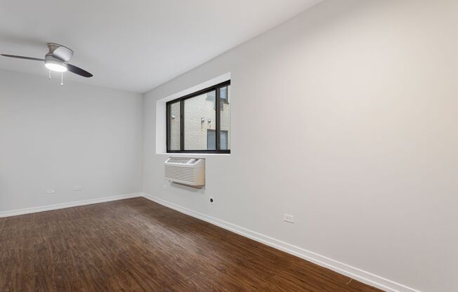 1 bed, 1 bath, 307 sqft, $1,750, Unit 517