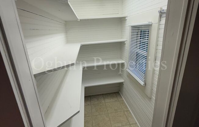 1 bed, 1 bath, $1,195