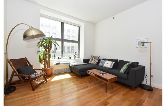 240 PARK AVE S