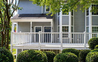 Charming 2-Bedroom Condo in a Peaceful, Tree-Lined Community – Minutes from Uptown Charlotte