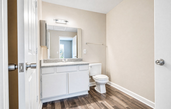 2 beds, 1.5 baths, 921 sqft, $975, Unit 506