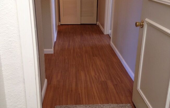 2 beds, 1 bath, 1,032 sqft, $1,045, Unit 1037D