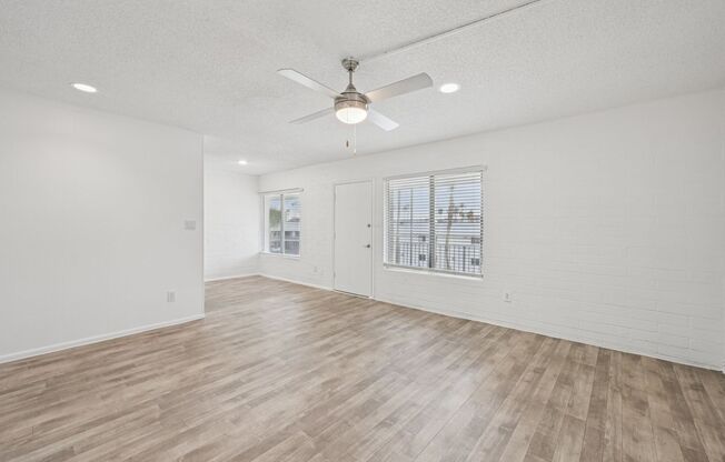 2 beds, 2 baths, 935 sqft, $1,299, Unit W206