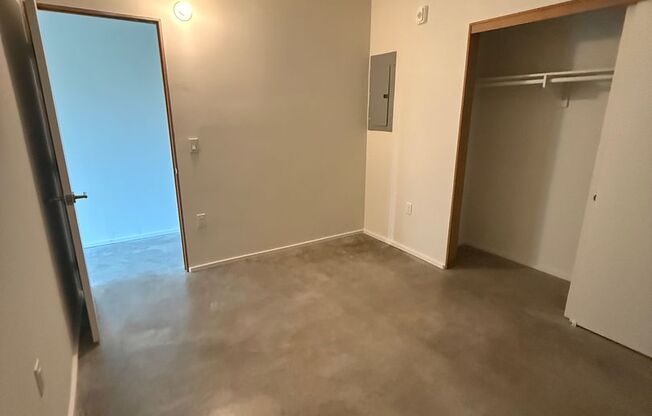 1 bed, 1 bath, $2,395, Unit 204