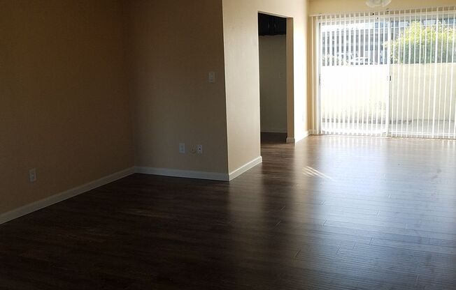 3 beds, 2.5 baths, 1,291 sqft, $1,770, Unit 36