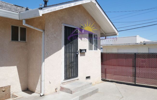 381/385 Las Palmas Ave