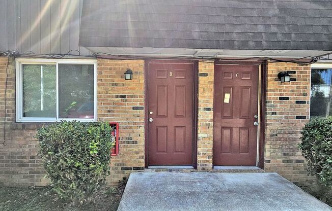 2 beds, 1.5 baths, 1,044 sqft, $950, Unit 7D