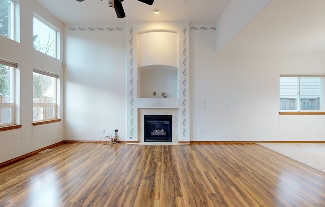 3 beds, 2.5 baths, $3,400