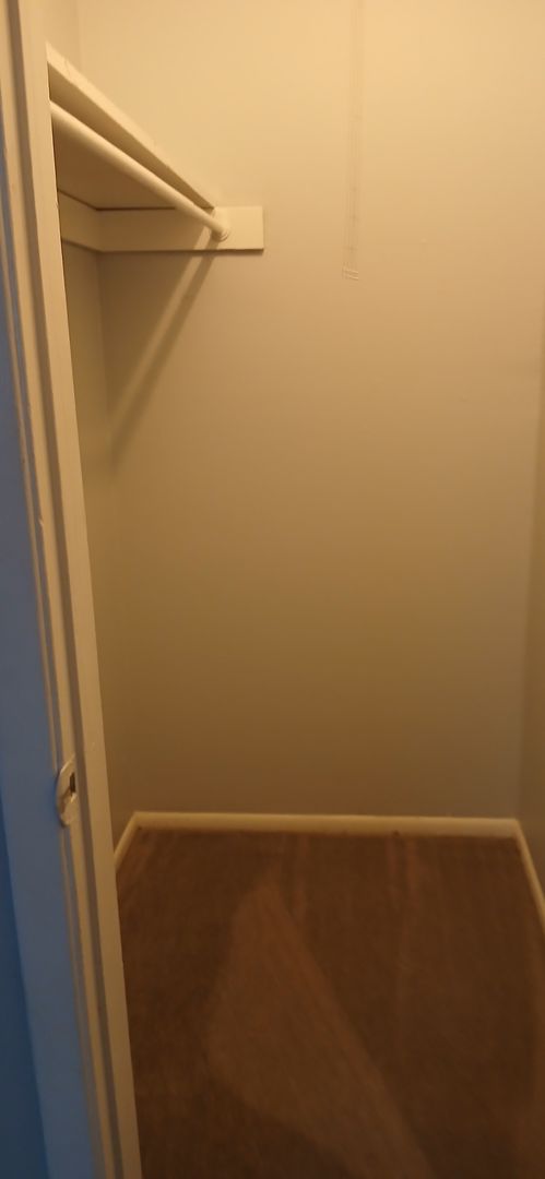 2 beds, 1.5 baths, 980 sqft, $1,300, Unit 247