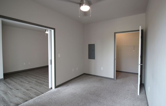 1 bed, 1 bath, 720 sqft, $1,245, Unit UW 1425-304
