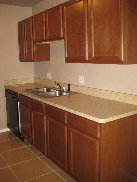 2 beds, 2 baths, $1,100