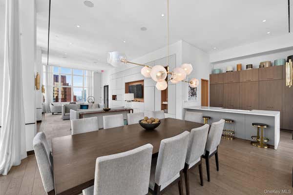 2 beds, 2 baths, 1,268 sqft, $11,500