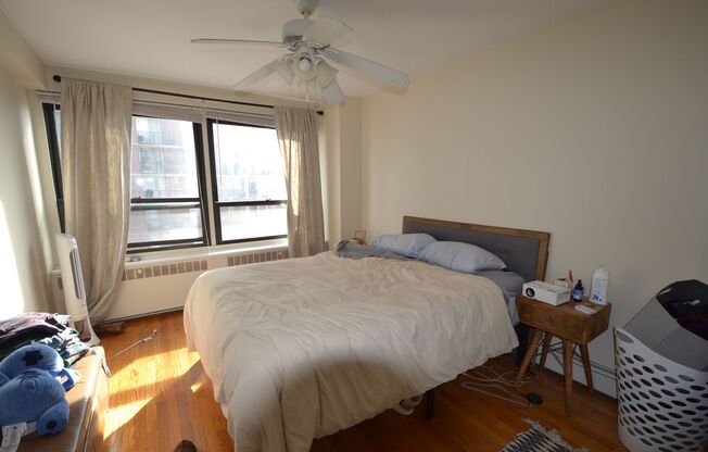 1 bed, 1 bath, 700 sqft, $1,875, Unit 418-1301