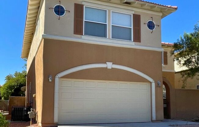 MOVE-IN READY 3BR/3BA SINGLE FAMILY HOME IN LAS VEGAS