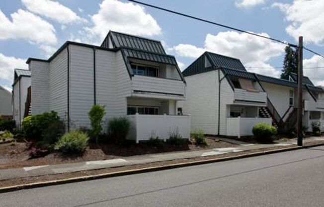 #327 BURNSIDE EAST