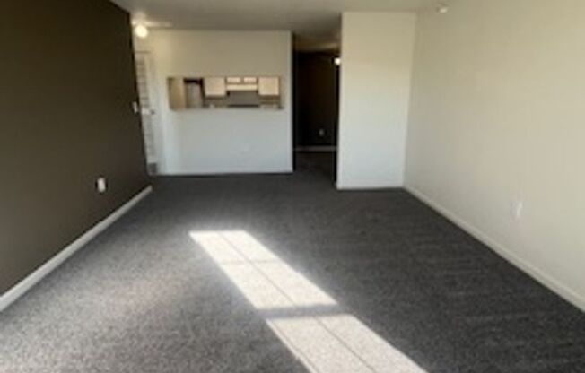 2 beds, 2 baths, 1,080 sqft, $1,189, Unit 53