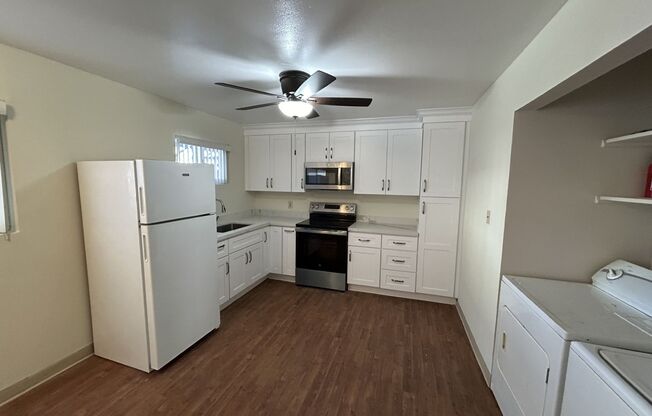 2 beds, 1 bath, 832 sqft, $2,050, Unit Unit 1