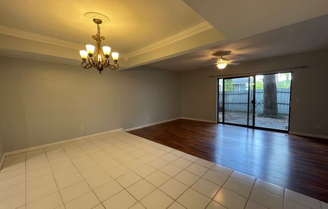 710 RAYMOND CIR