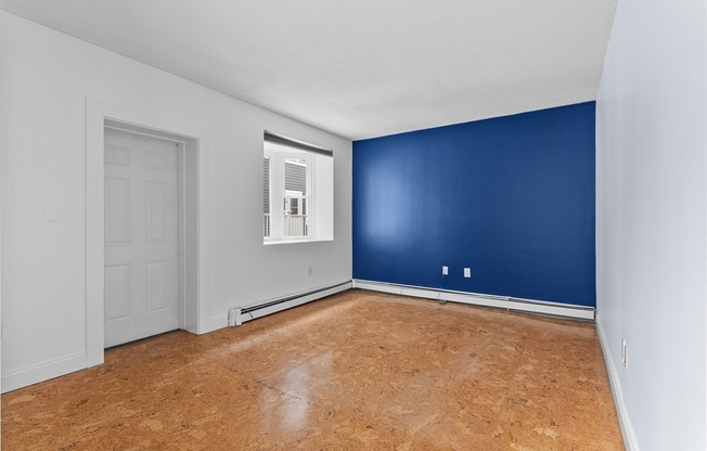 151 W 6 ST