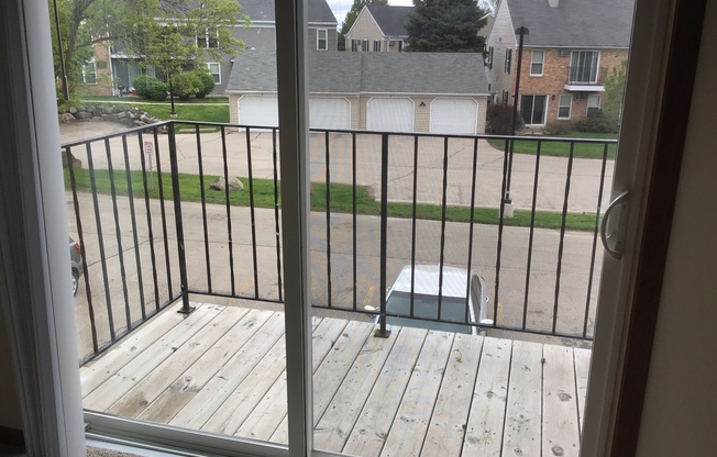 2 beds, 1 bath, 1,000 sqft, $1,650, Unit 7717CF