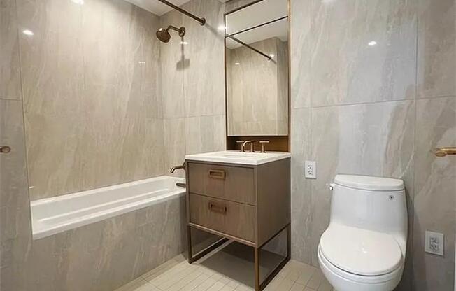 2 beds, 2 baths, 969 sqft, $7,200, Unit 4912