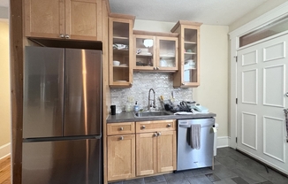 3 beds, 1 bath, 1,600 sqft, $4,725, Unit 1