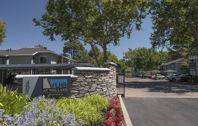 entry to community with monument sign l Vue at the Lake in Sacramento