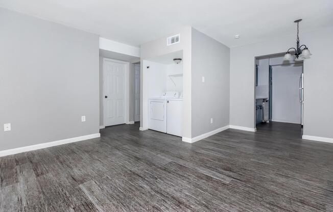 1 bed, 1 bath, 800 sqft, $1,149