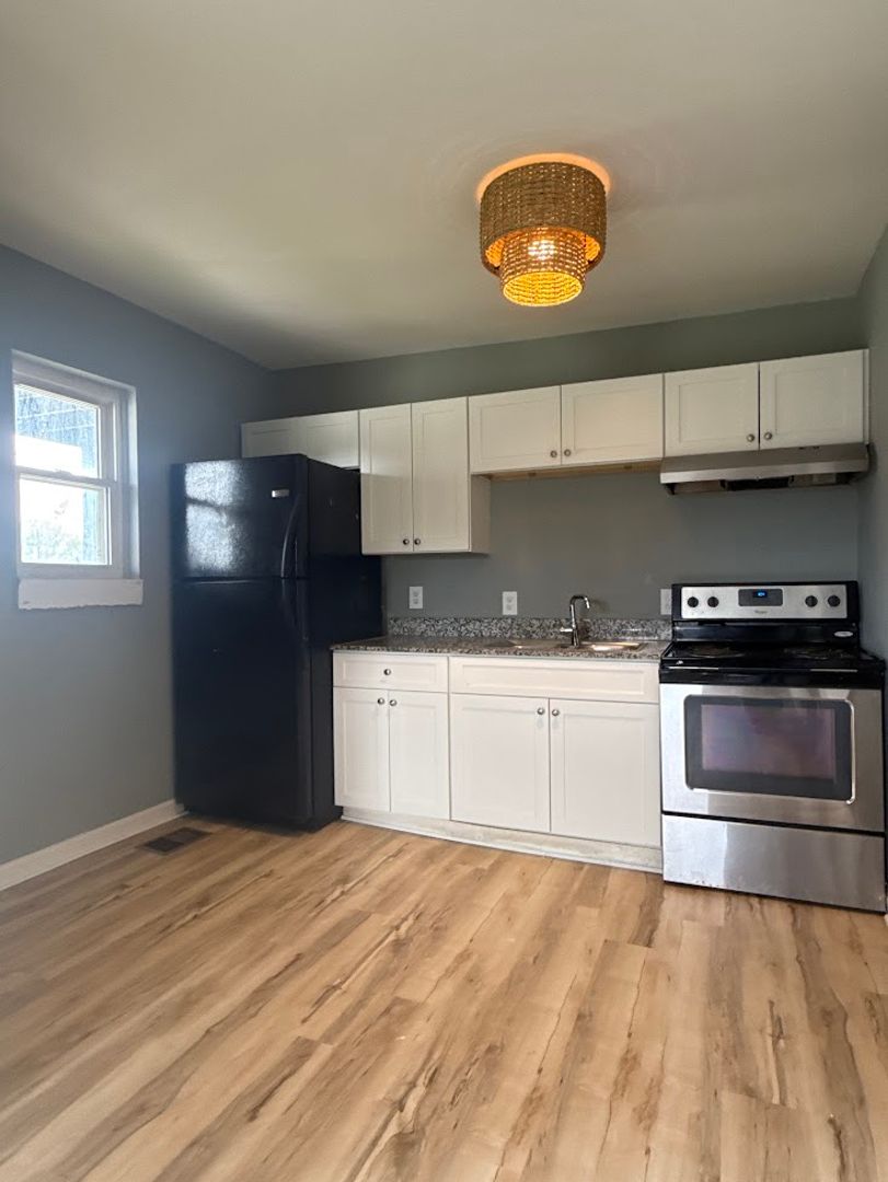 389 Glenn St SW